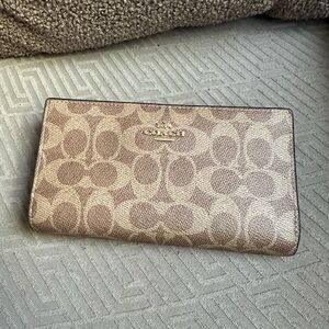 Coach Slim Zip Wallet